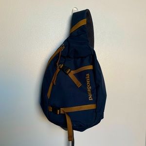 Patagonia Atom 8L Sling Bag Navy and Brown